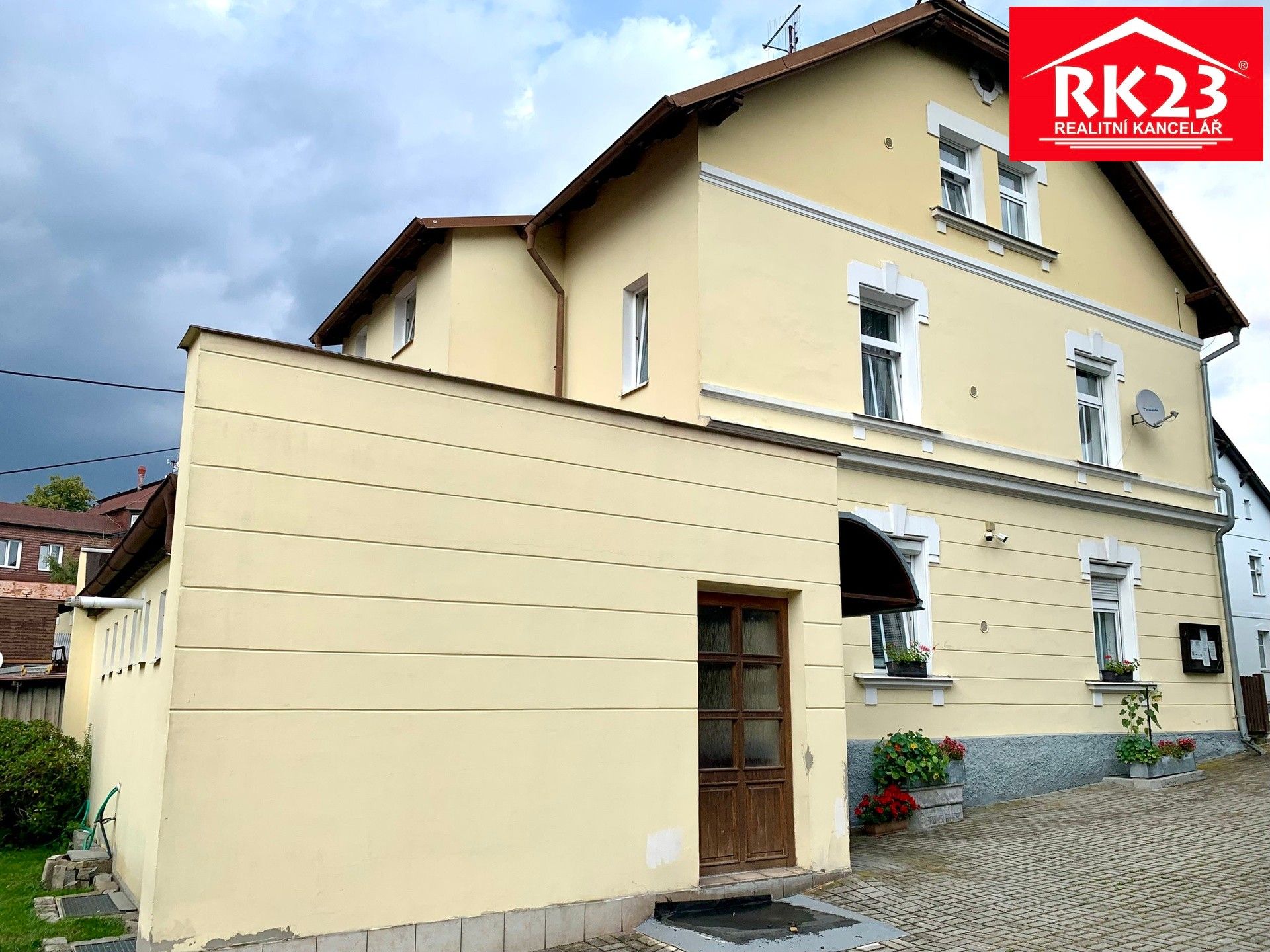 Pronájem komerčního prostoru 100 m² - foto 22