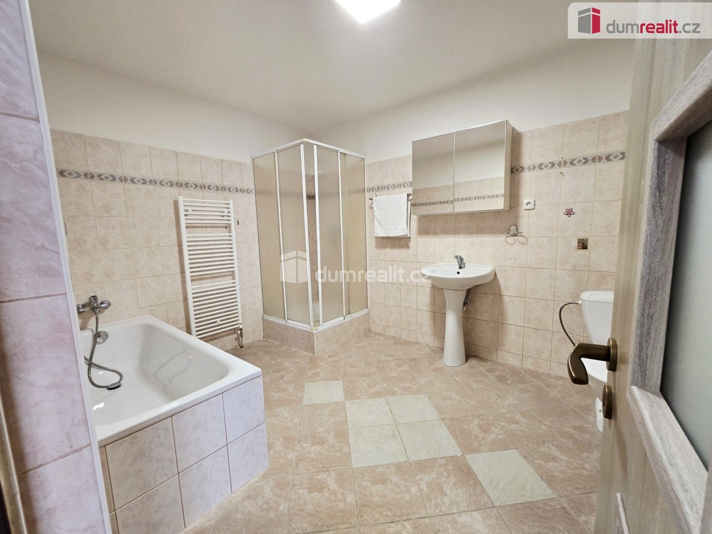 Pronájem bytu 3+kk 98 m² - foto 14