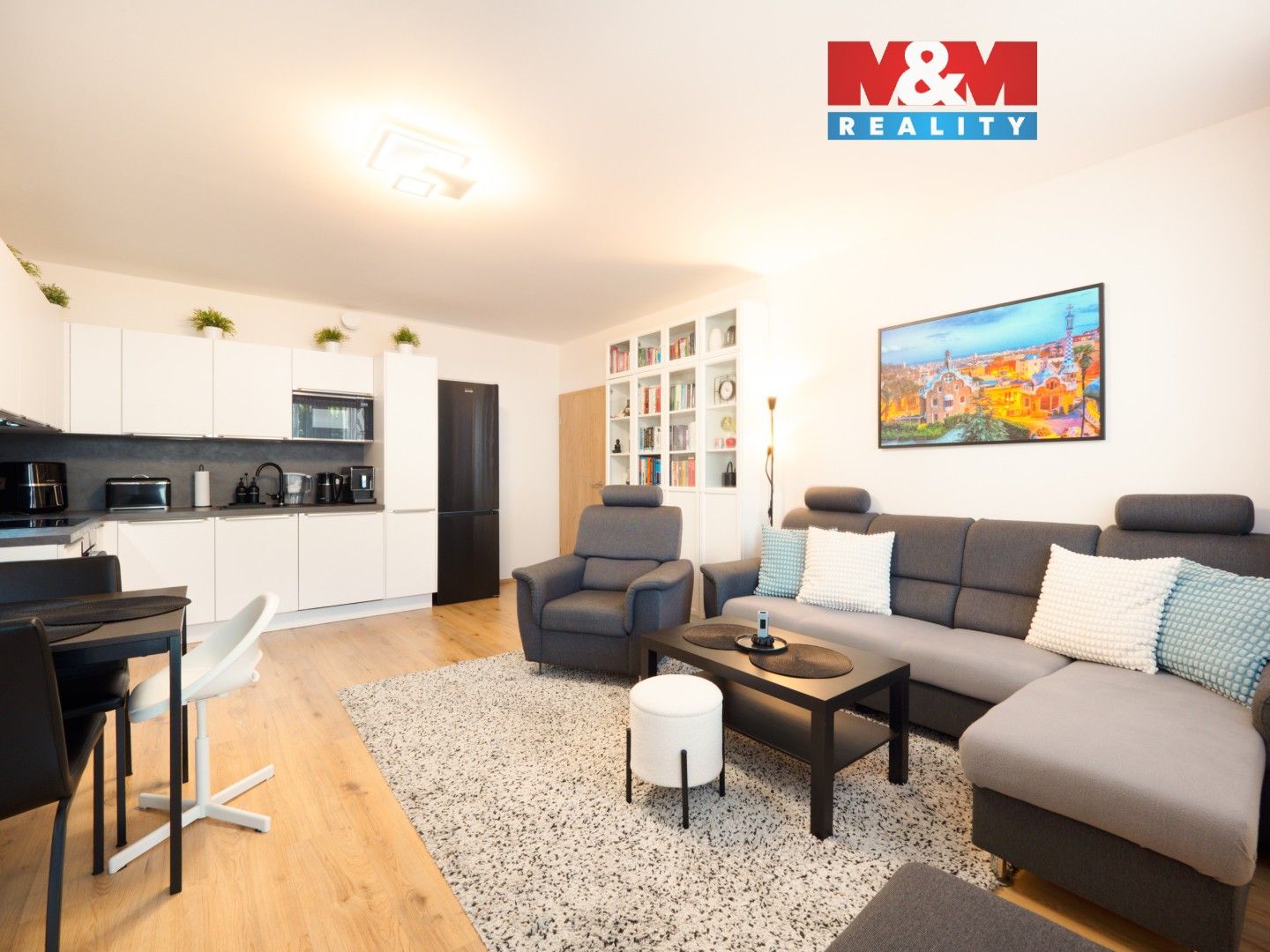 Prodej bytu 3+kk 76 m² - foto 1
