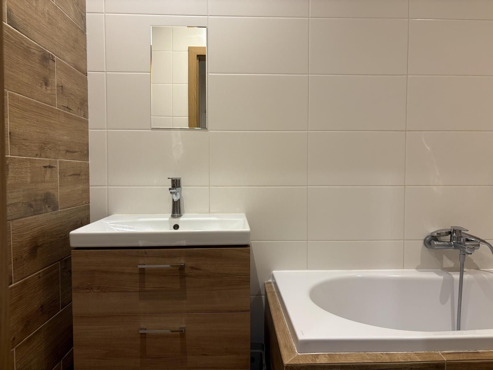 Pronájem bytu 2+1 56 m² - foto 3