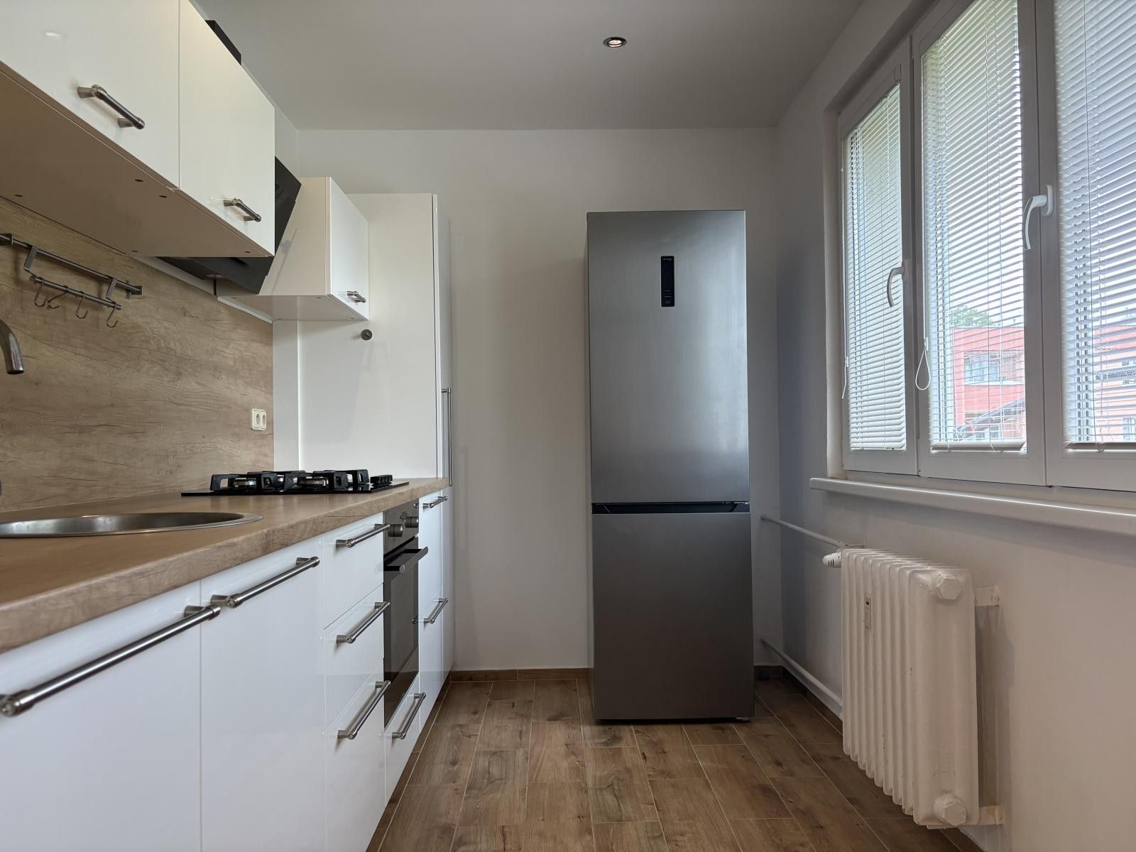 Pronájem bytu 2+1 56 m² - foto 1