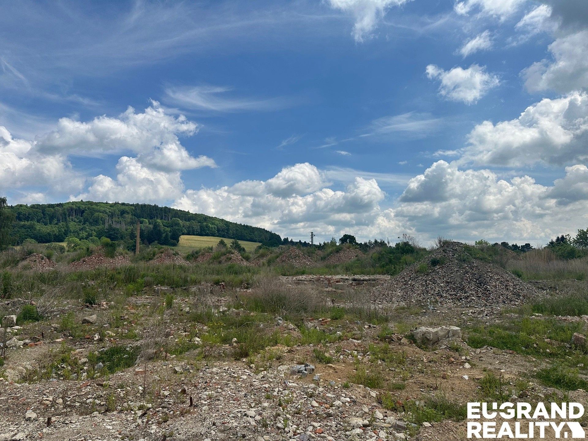 Prodej pozemku 21553 m² - foto 1