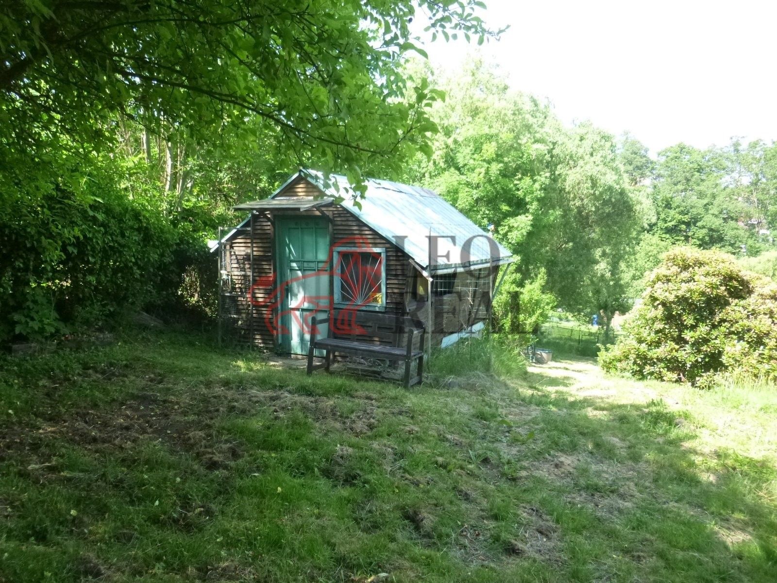 Prodej pozemku 560 m² - foto 3