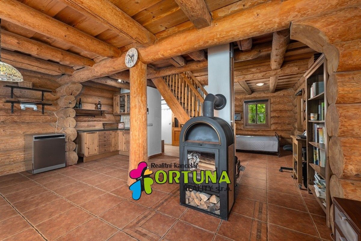 Prodej nemovitosti 115 m² - foto 2
