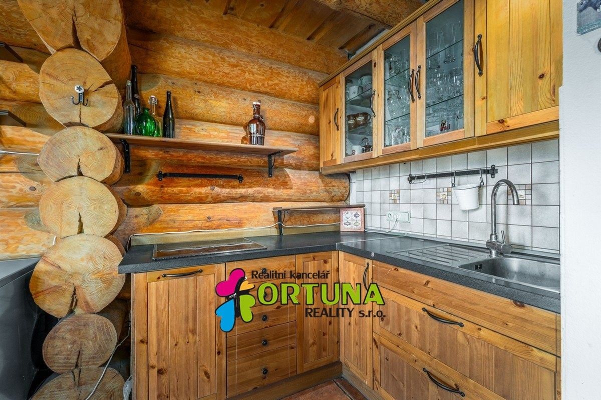 Prodej nemovitosti 115 m² - foto 5