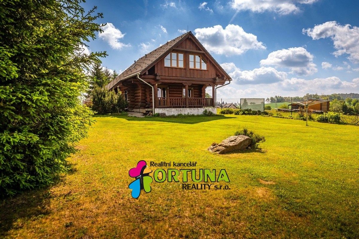 Prodej nemovitosti 115 m² - foto 1