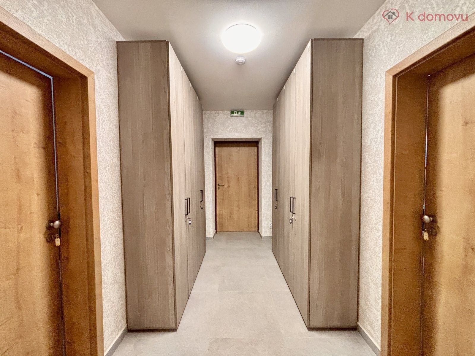 Pronájem komerčního prostoru 600 m² - foto 12
