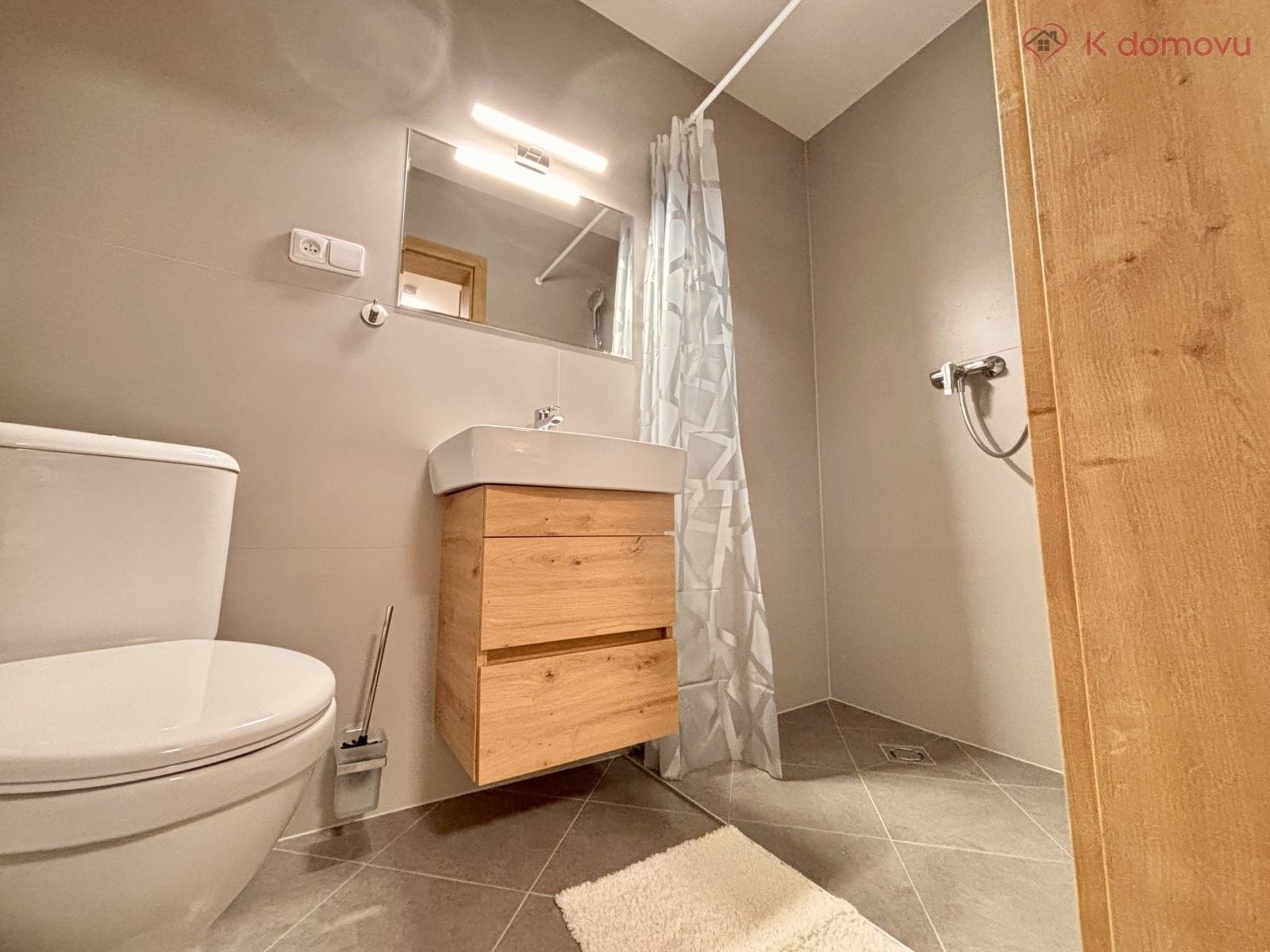 Pronájem komerčního prostoru 600 m² - foto 15