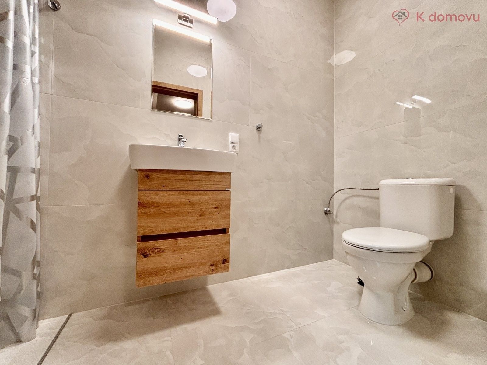 Pronájem komerčního prostoru 600 m² - foto 22