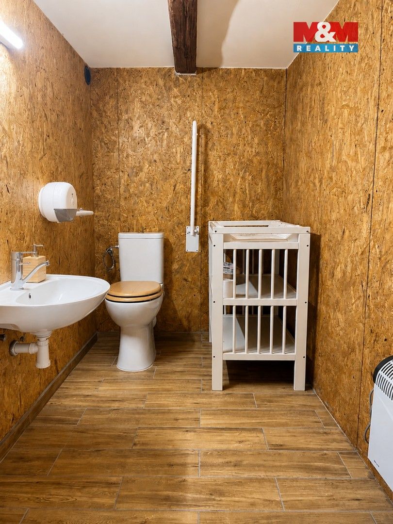 Pronájem komerčního prostoru 85 m² - foto 7