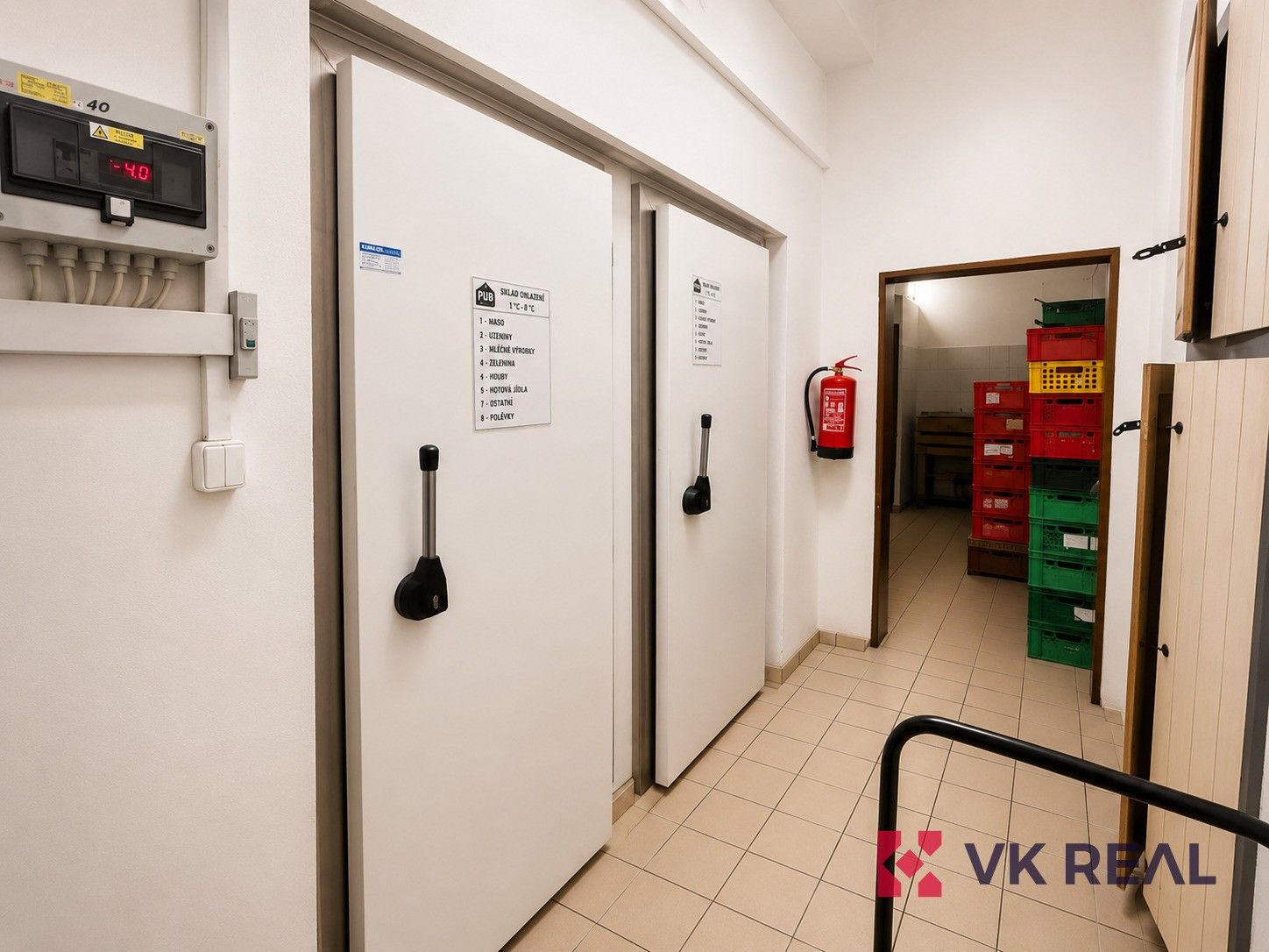 Pronájem komerčního prostoru 497 m² - foto 11