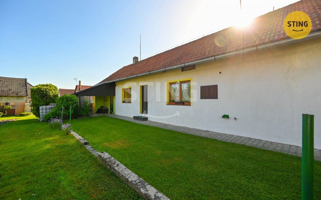 Prodej domu 100 m² - foto 1