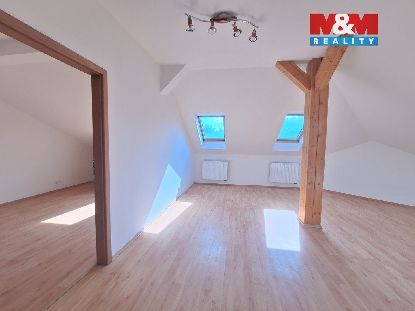 Prodej komerčního prostoru 310 m² - foto 4