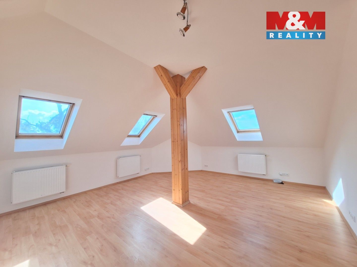 Prodej komerčního prostoru 310 m² - foto 7