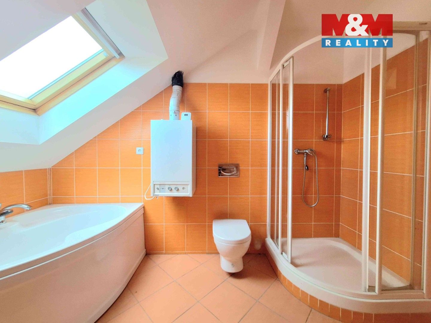 Prodej komerčního prostoru 310 m² - foto 10