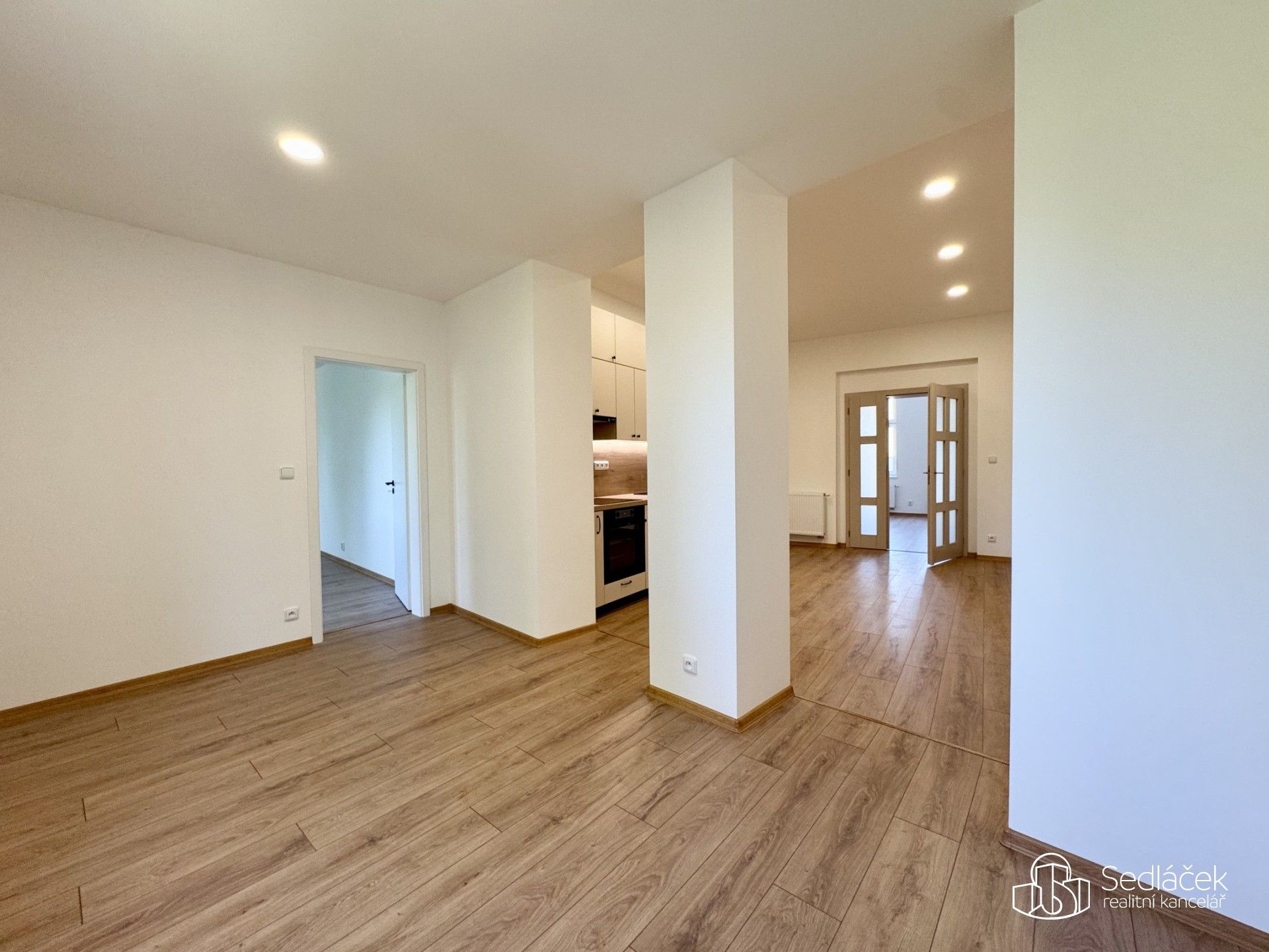 Pronájem bytu 3+kk 78 m² - foto 7