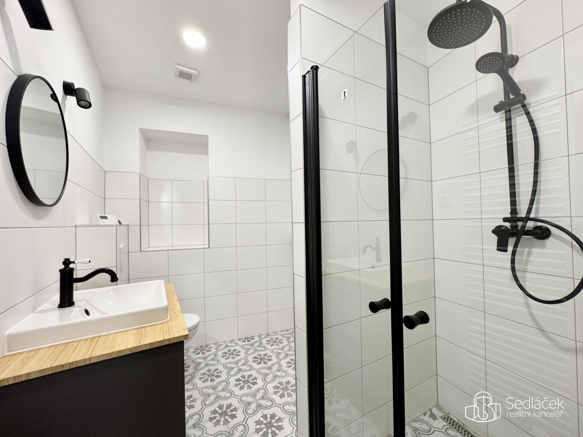 Pronájem bytu 3+kk 78 m² - foto 10