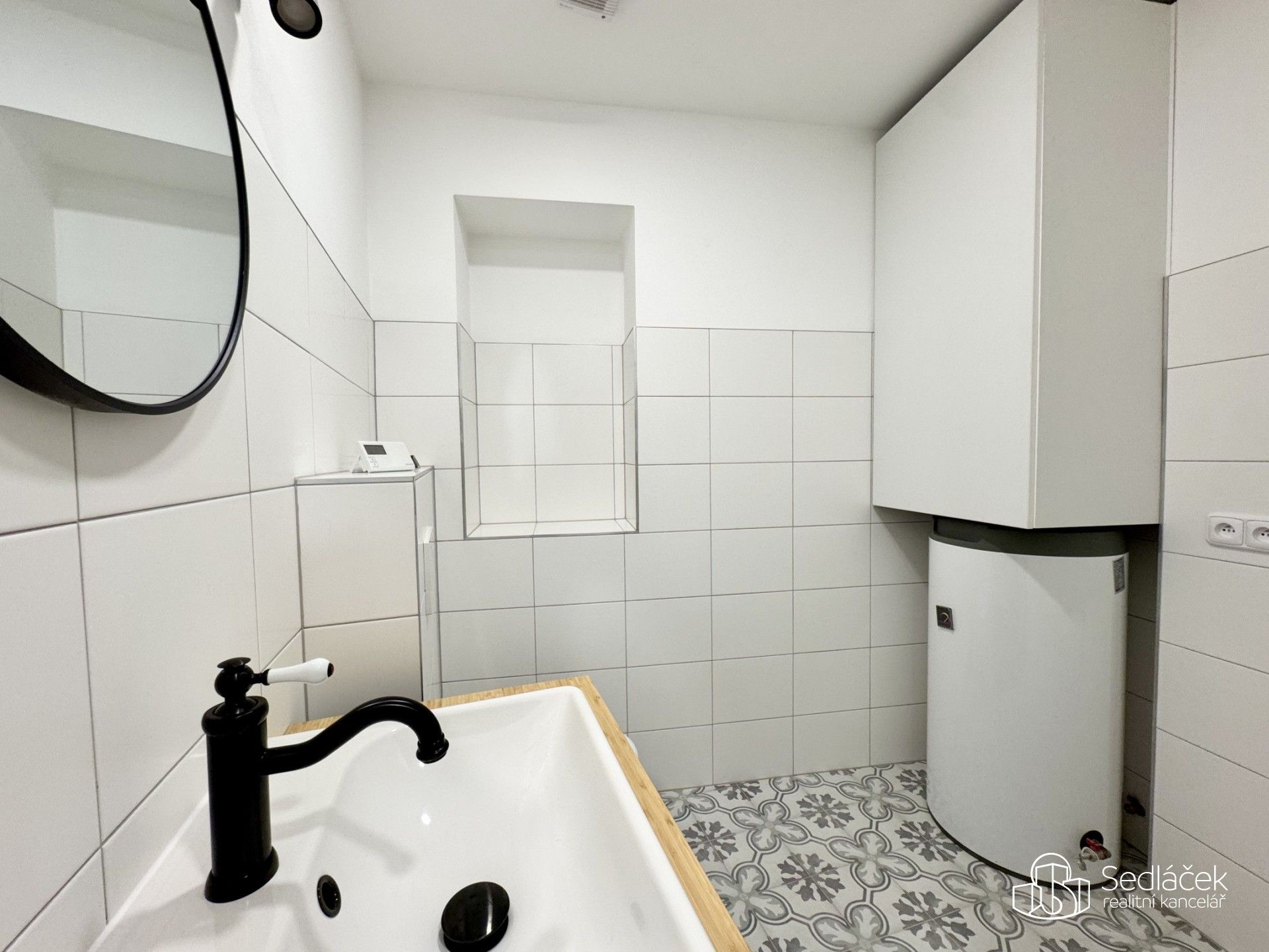Pronájem bytu 3+kk 78 m² - foto 11