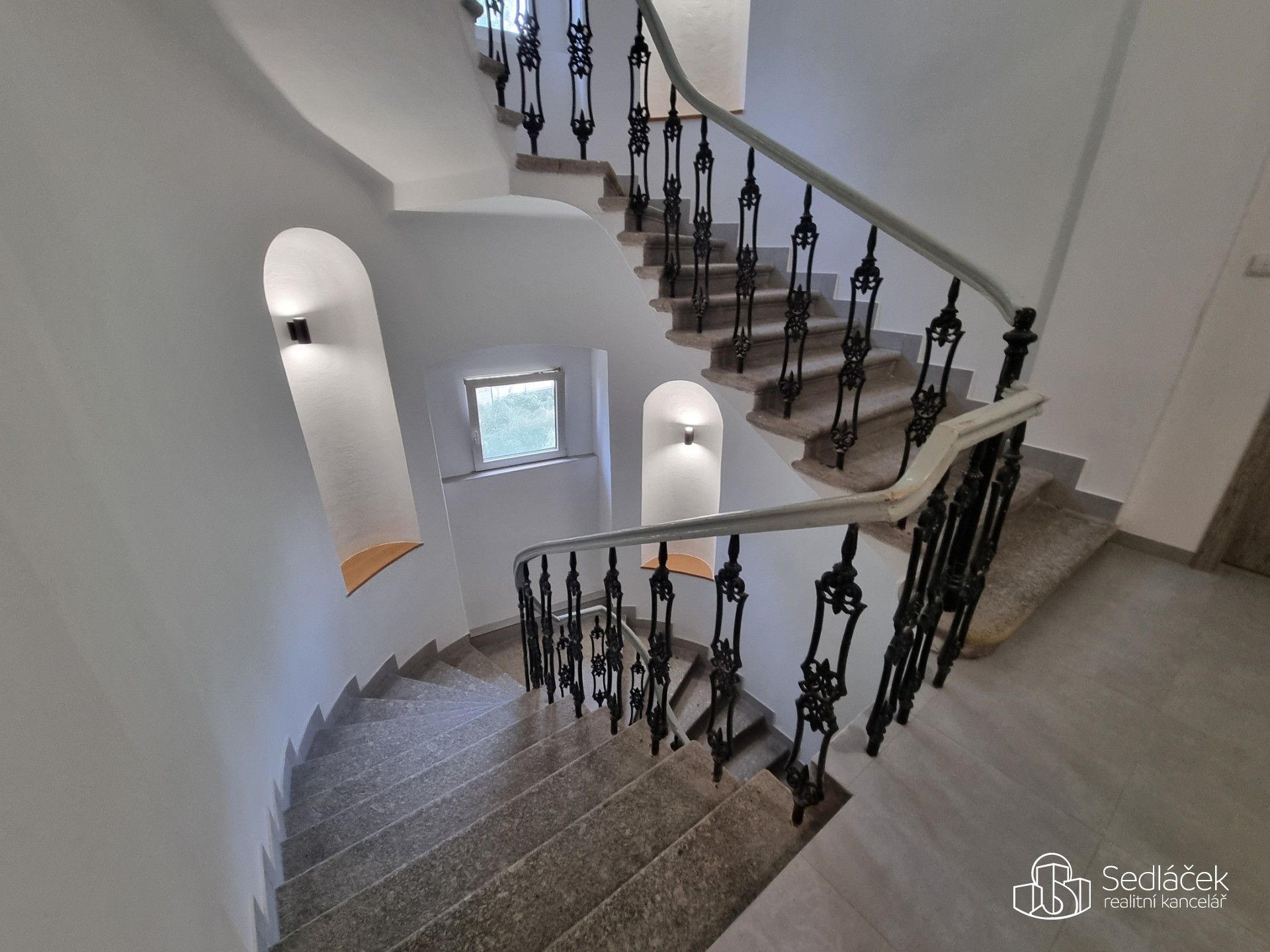 Pronájem bytu 3+kk 78 m² - foto 14