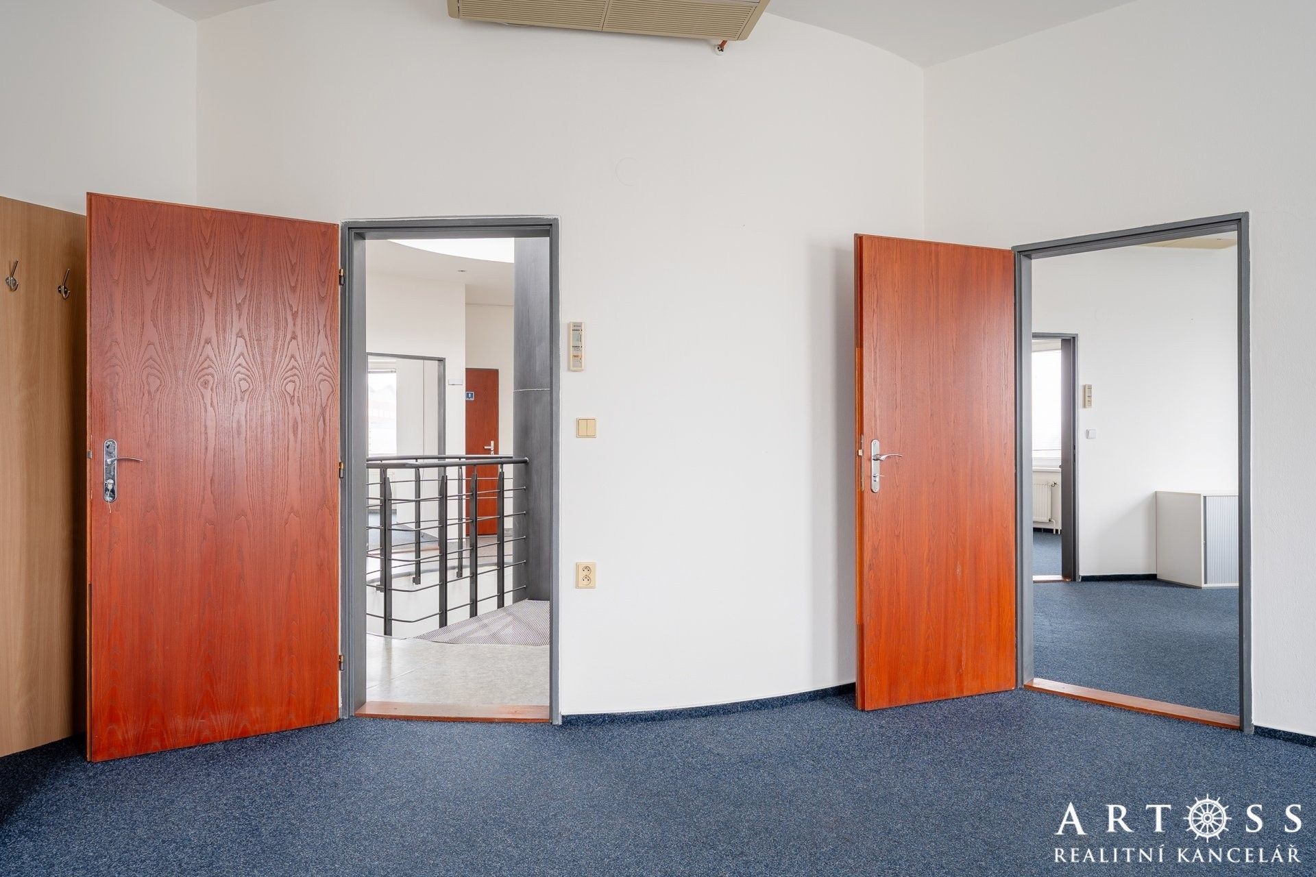 Pronájem komerčního prostoru 230 m² - foto 12