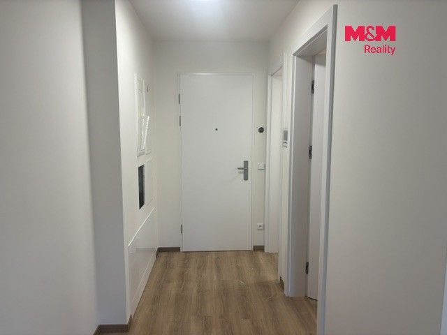 Pronájem bytu 2+kk 70 m² - foto 9