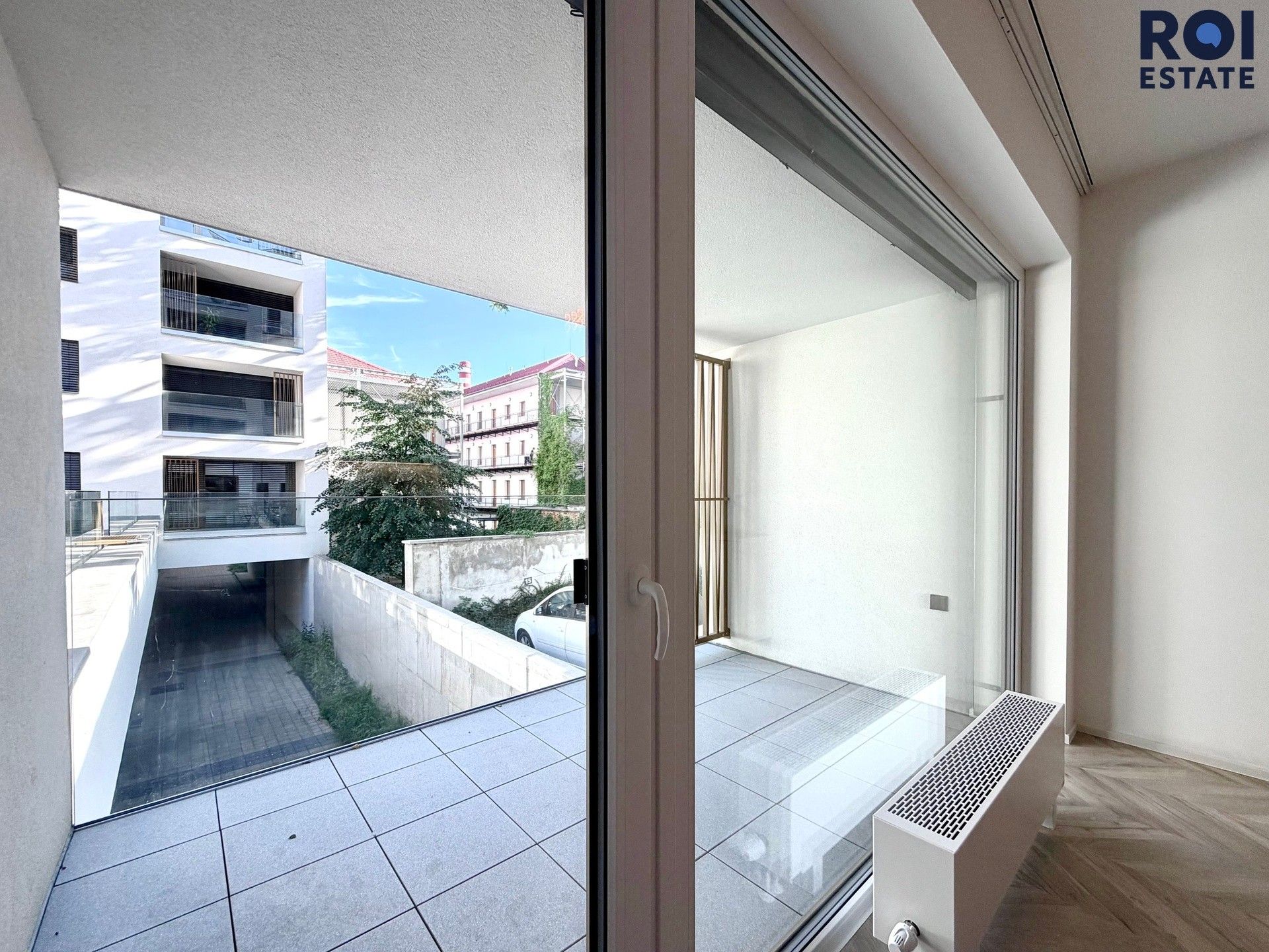 Pronájem bytu 1+kk 38 m² - foto 3