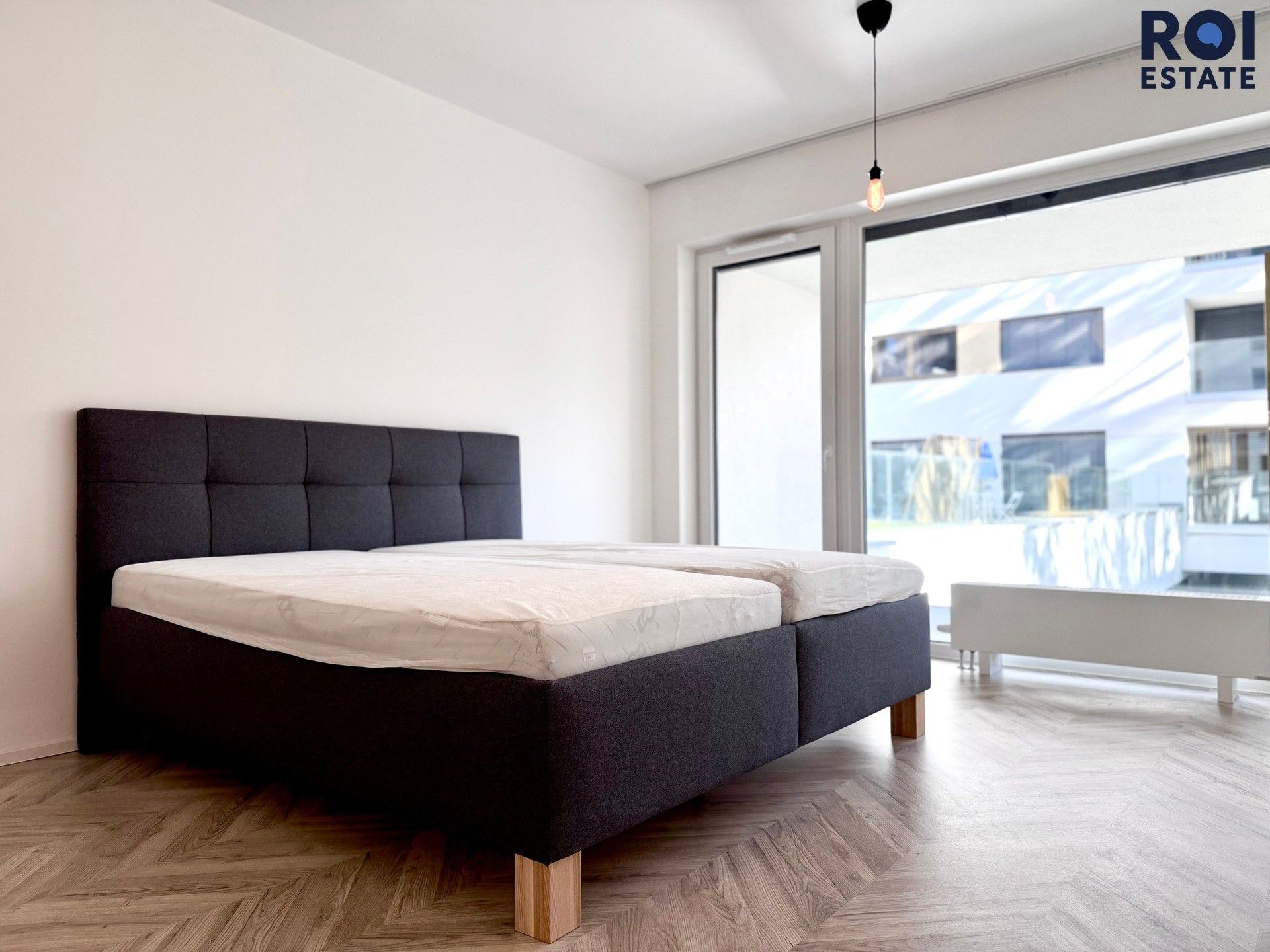 Pronájem bytu 1+kk 38 m² - foto 12