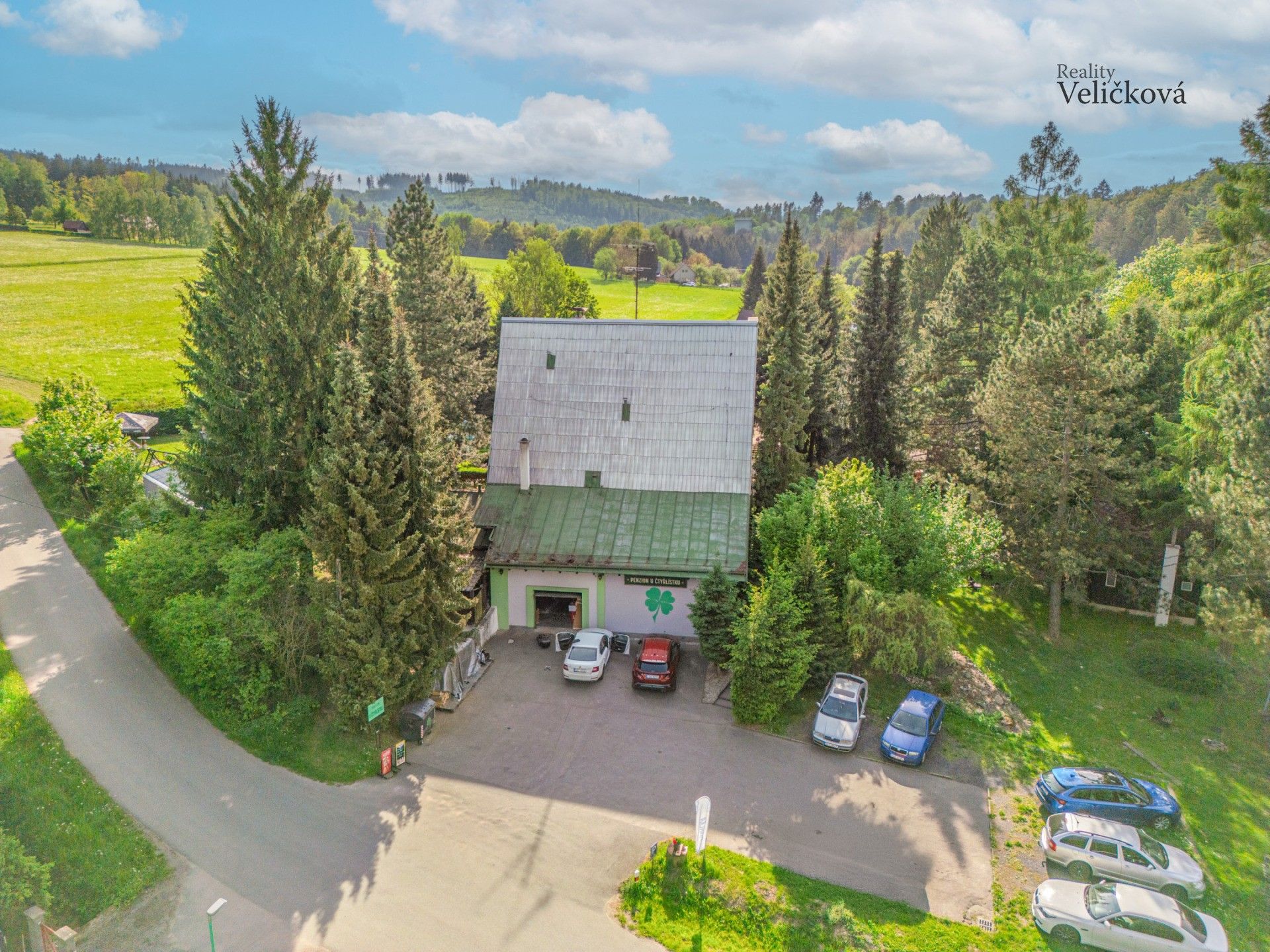 Prodej komerčního prostoru 700 m² - foto 9