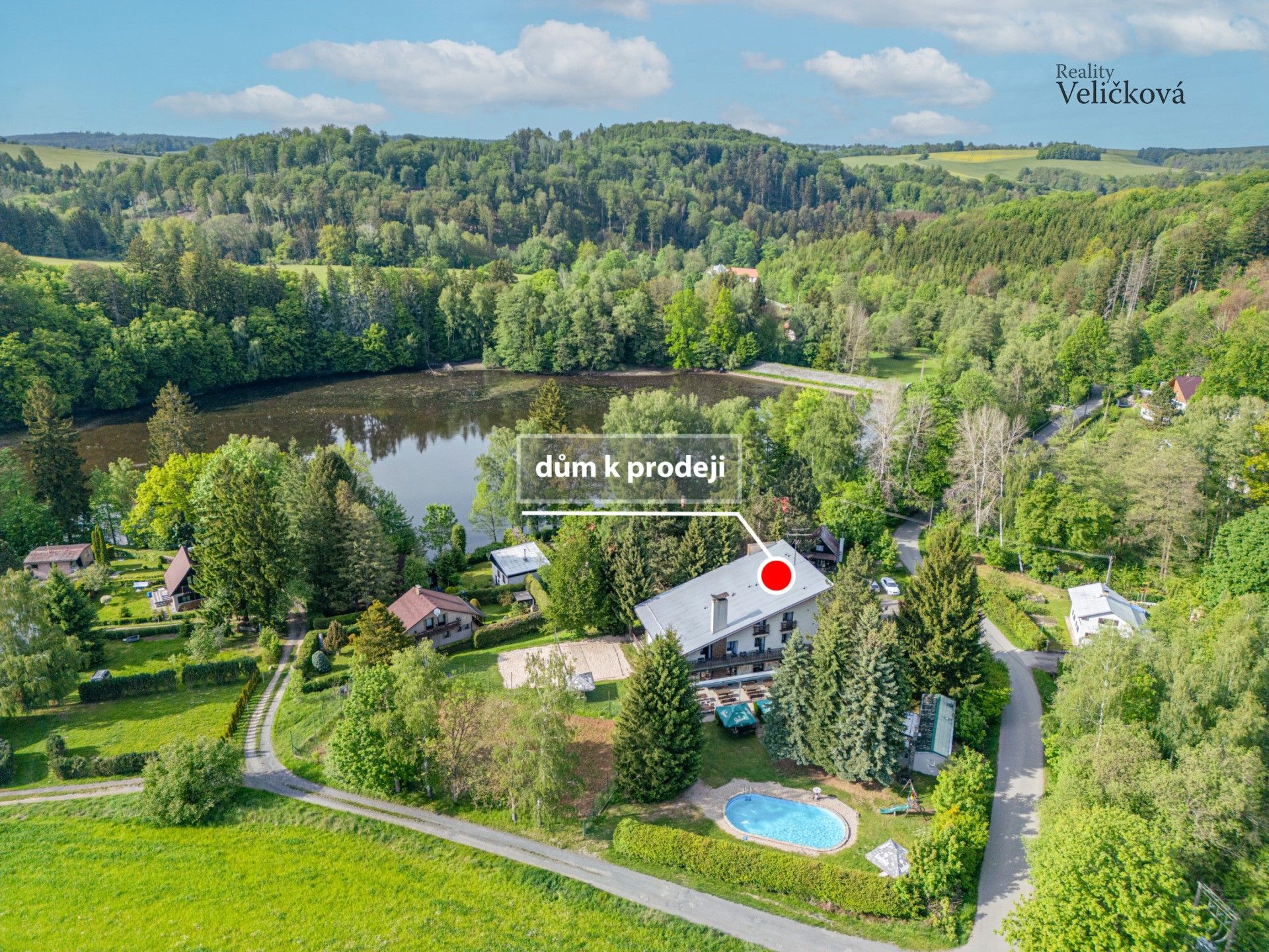 Prodej komerčního prostoru 700 m² - foto 12