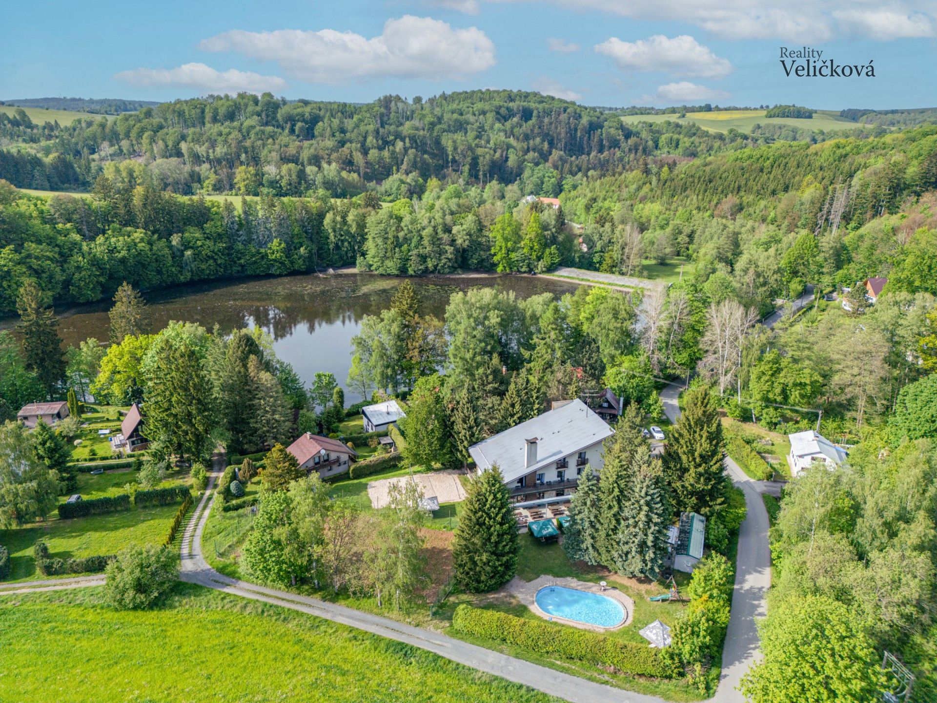Prodej komerčního prostoru 700 m² - foto 13