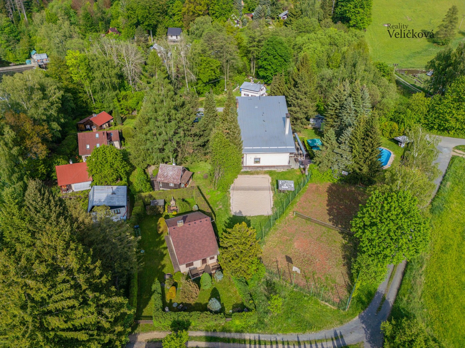 Prodej komerčního prostoru 700 m² - foto 15
