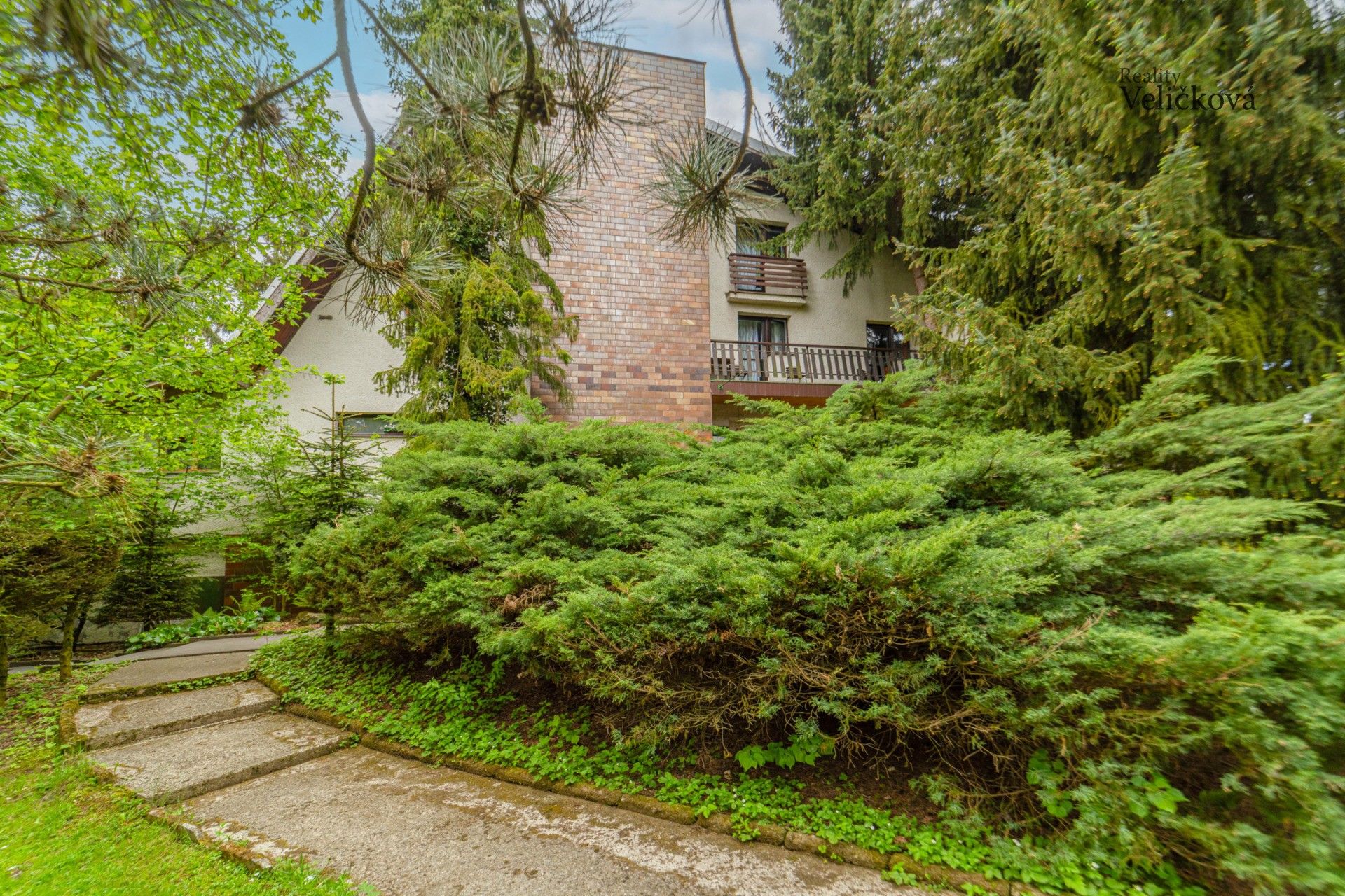 Prodej komerčního prostoru 700 m² - foto 37