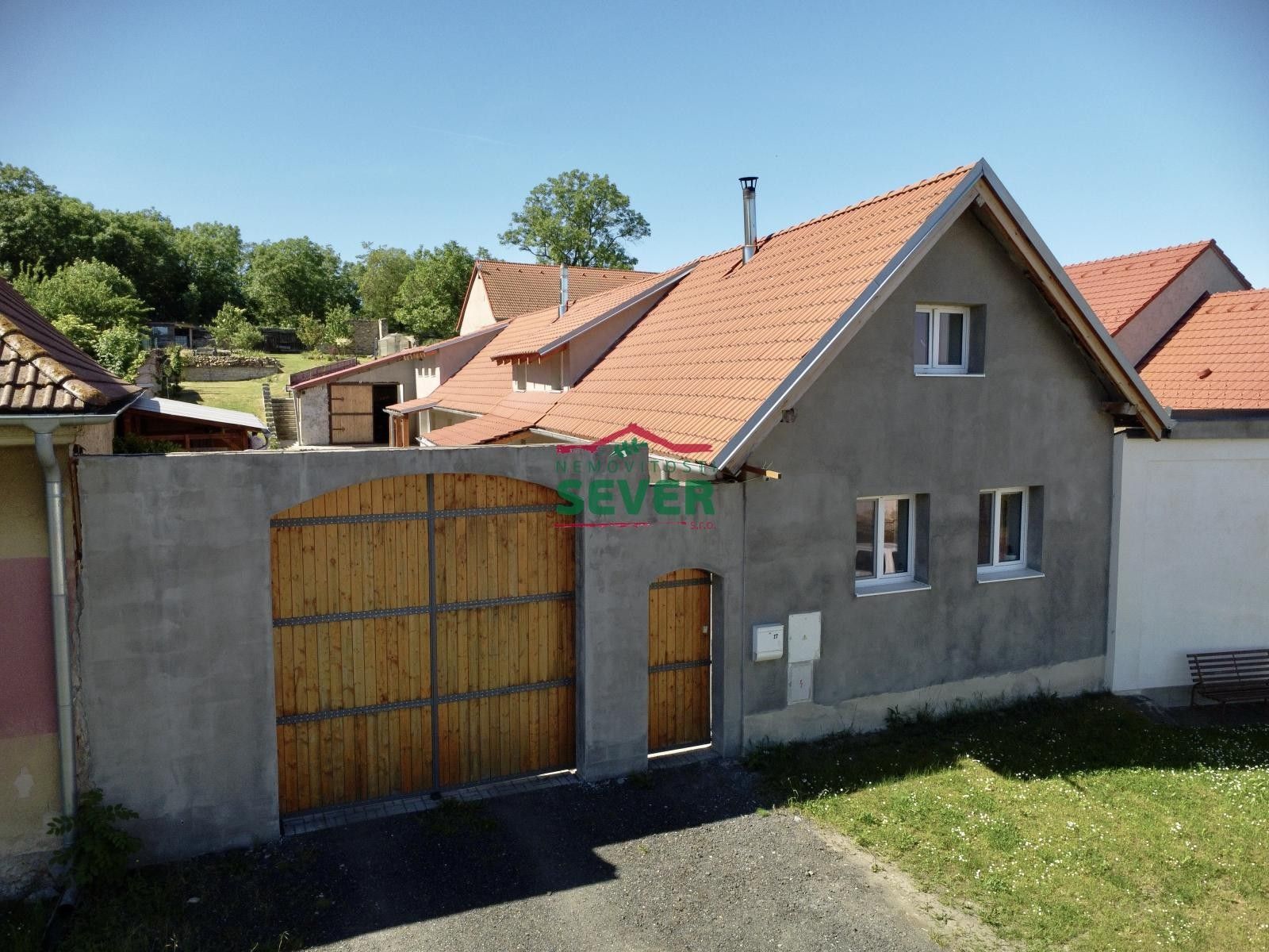 Prodej domu 220 m² - foto 1