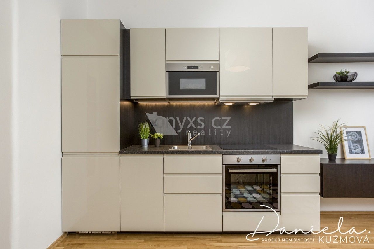 Pronájem bytu 2+kk 50 m² - foto 3