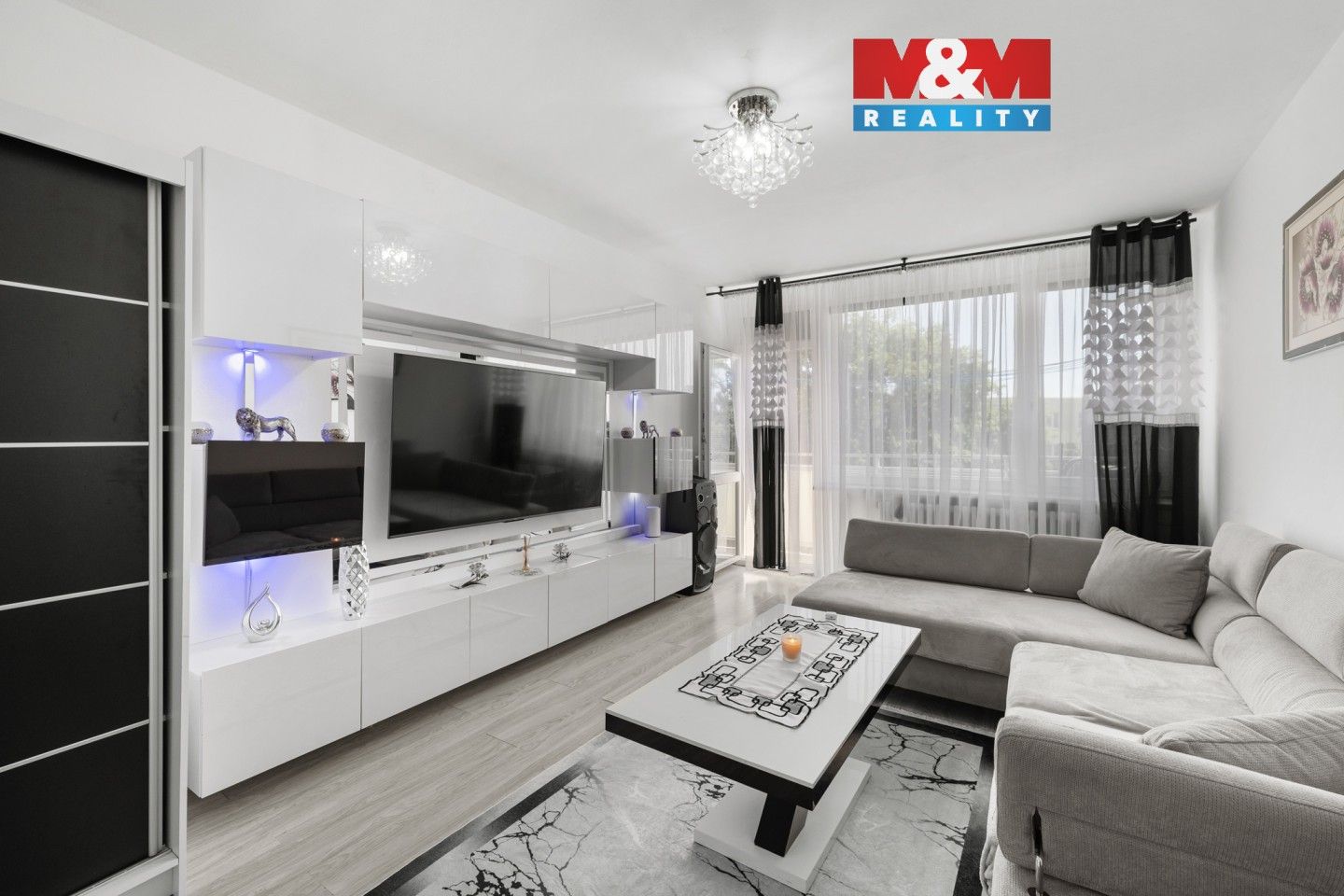 Prodej bytu 4+1 77 m² - foto 1