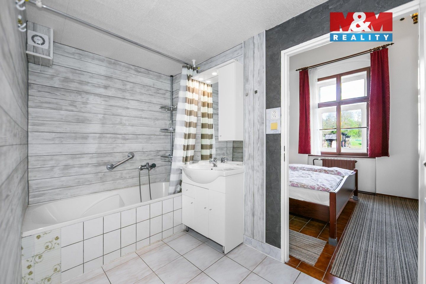Prodej komerčního prostoru 371 m² - foto 20