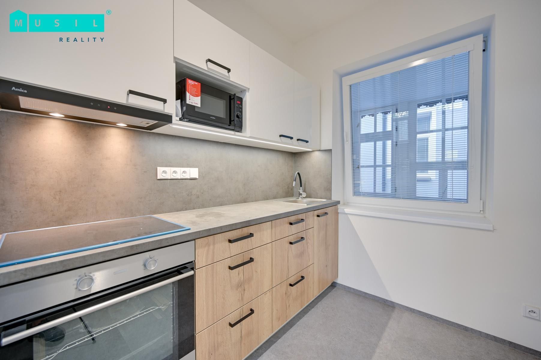 Prodej bytu 1+1 35 m² - foto 1