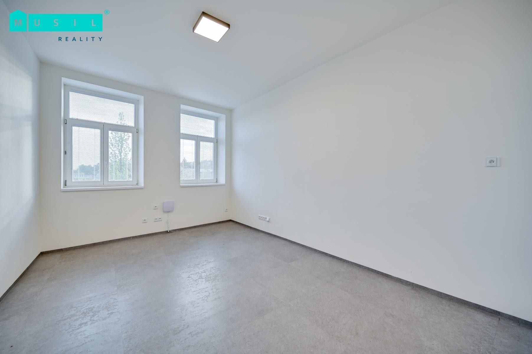 Prodej bytu 1+1 35 m² - foto 2