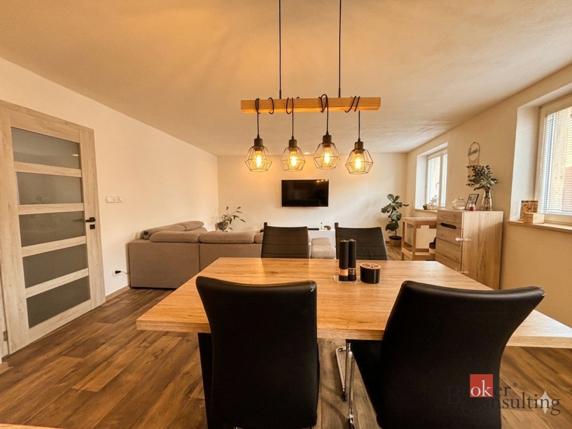 Prodej domu 150 m² - foto 1