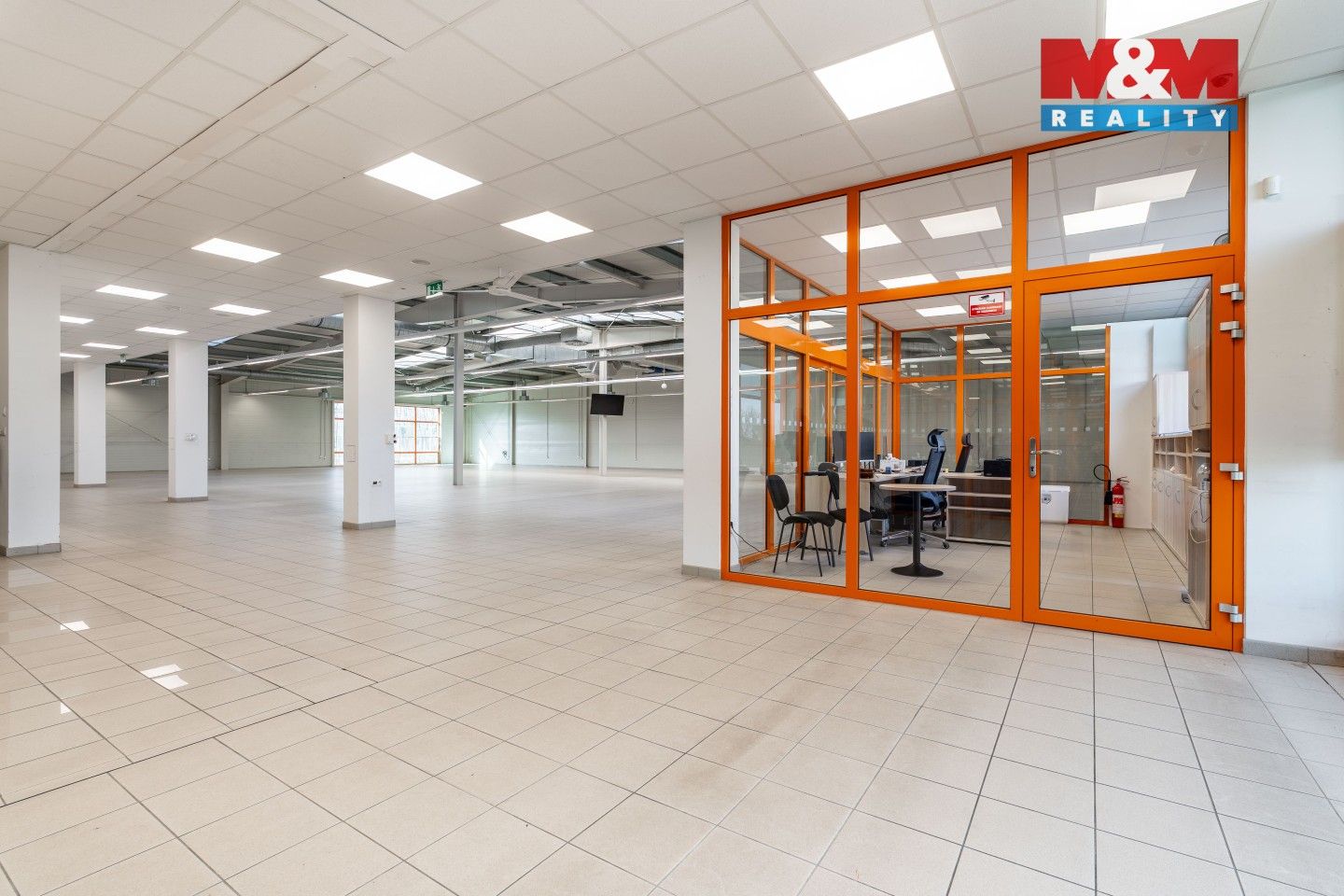 Prodej komerčního prostoru 1224 m² - foto 5
