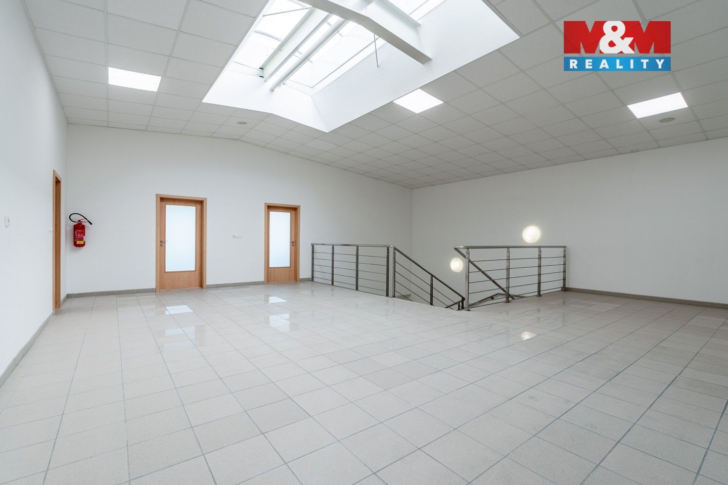 Prodej komerčního prostoru 1224 m² - foto 12