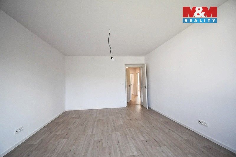 Pronájem bytu 3+1 97 m² - foto 15