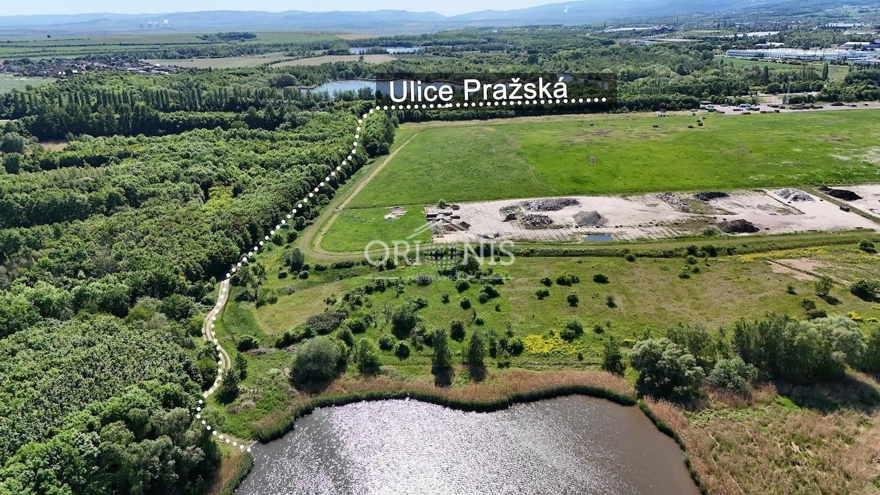 Prodej pozemku 2463 m² - foto 1