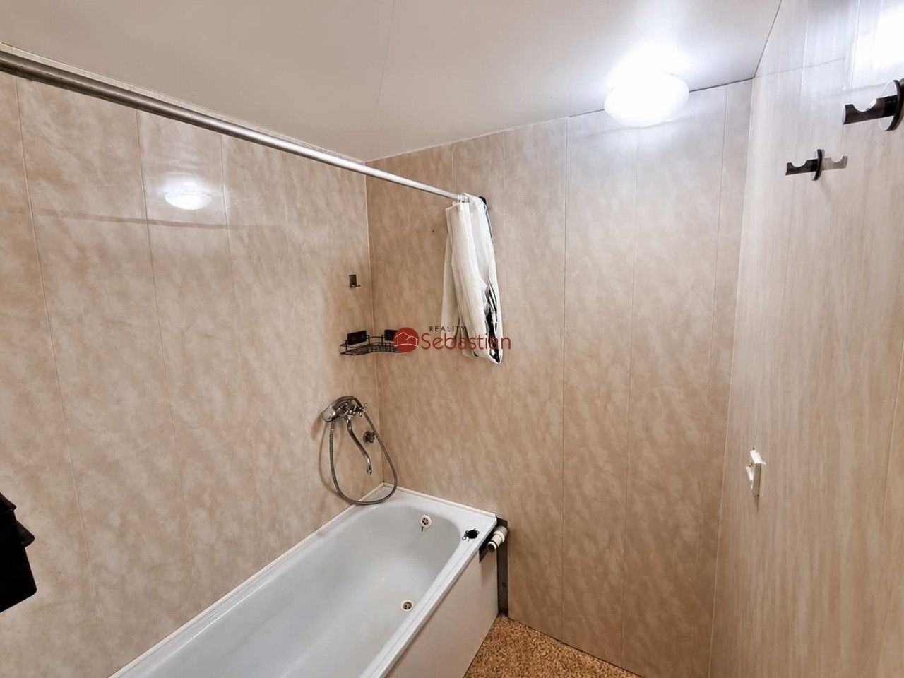 Pronájem bytu 1+1 27 m² - foto 4