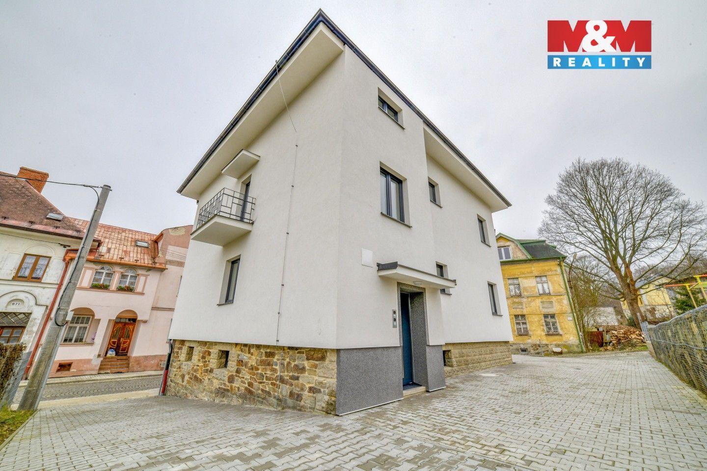 Pronájem bytu 3+kk 74 m² - foto 4
