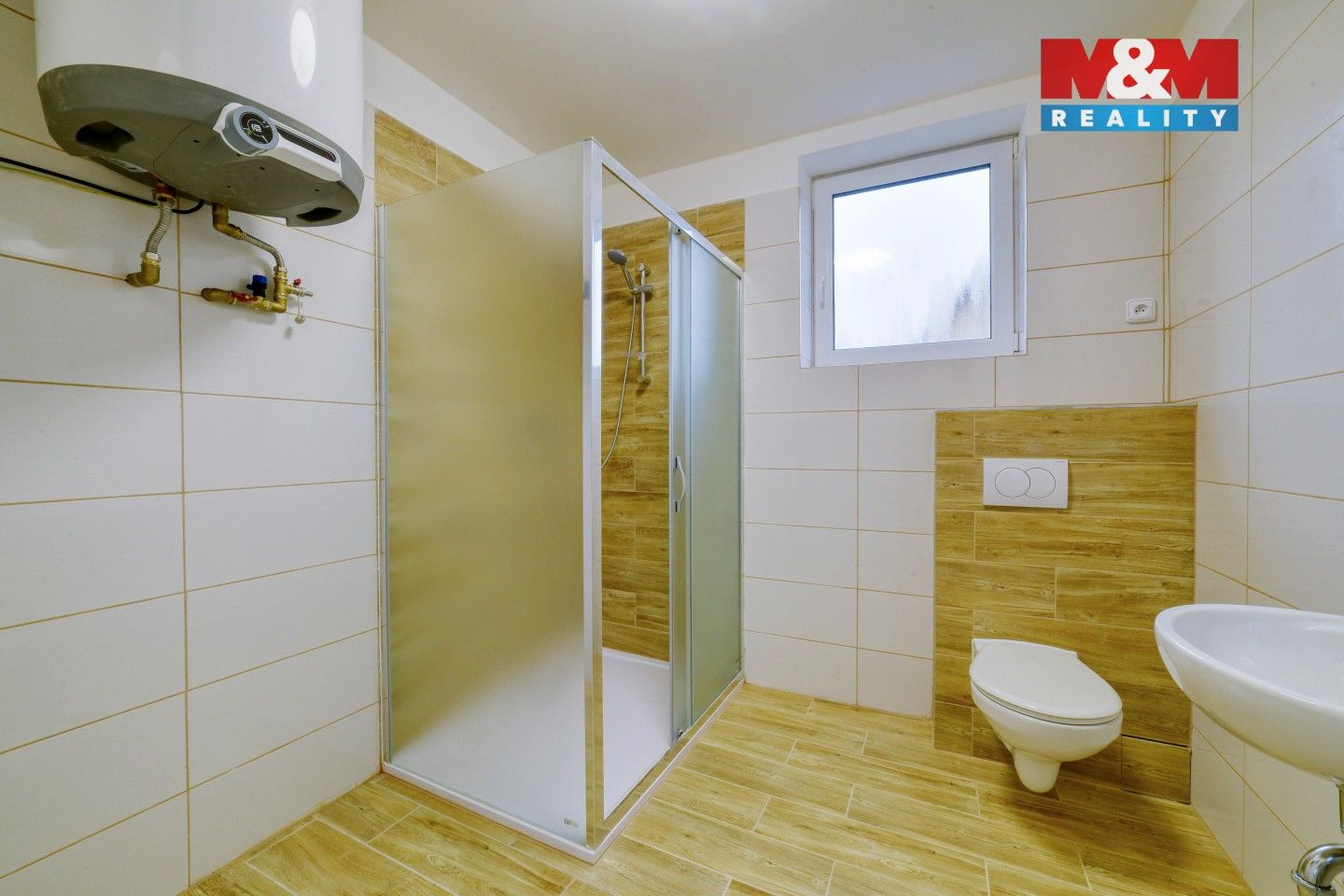 Pronájem bytu 3+kk 74 m² - foto 3
