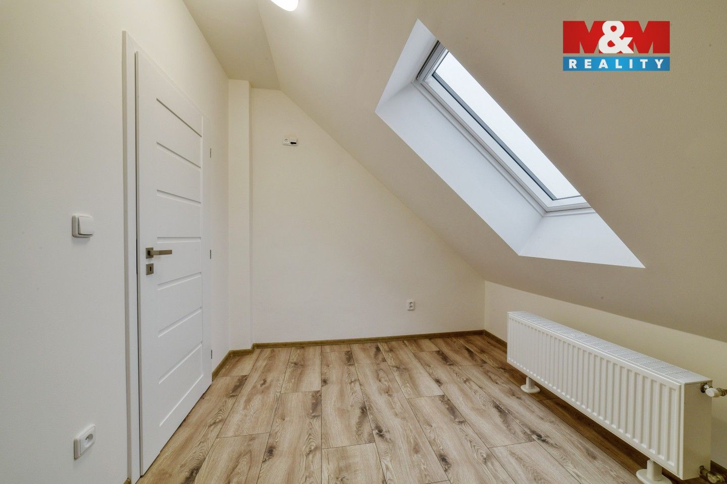 Pronájem bytu 3+kk 74 m² - foto 10