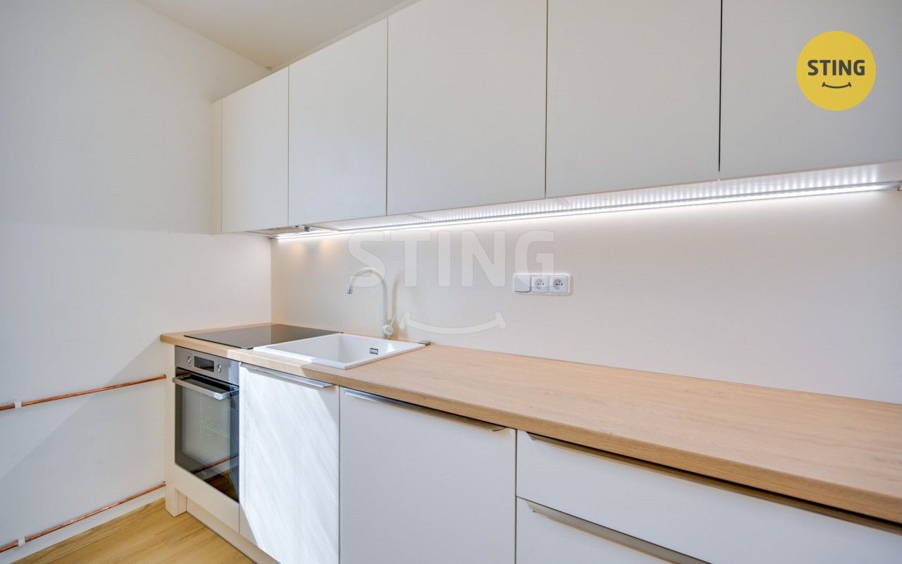 Prodej bytu 3+1 78 m² - foto 2