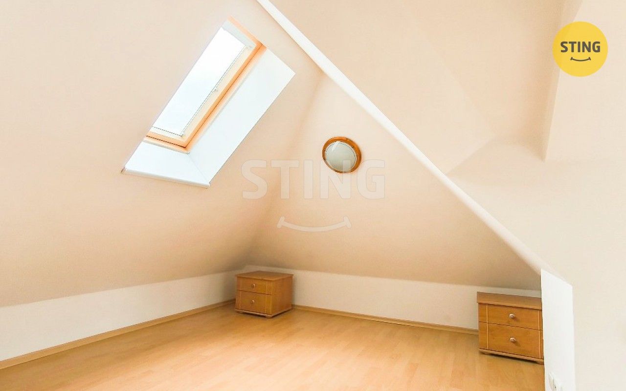 Pronájem bytu 100 m² - foto 7