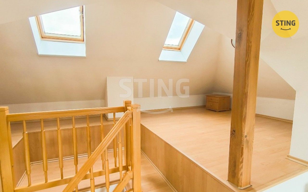 Pronájem bytu 100 m² - foto 9